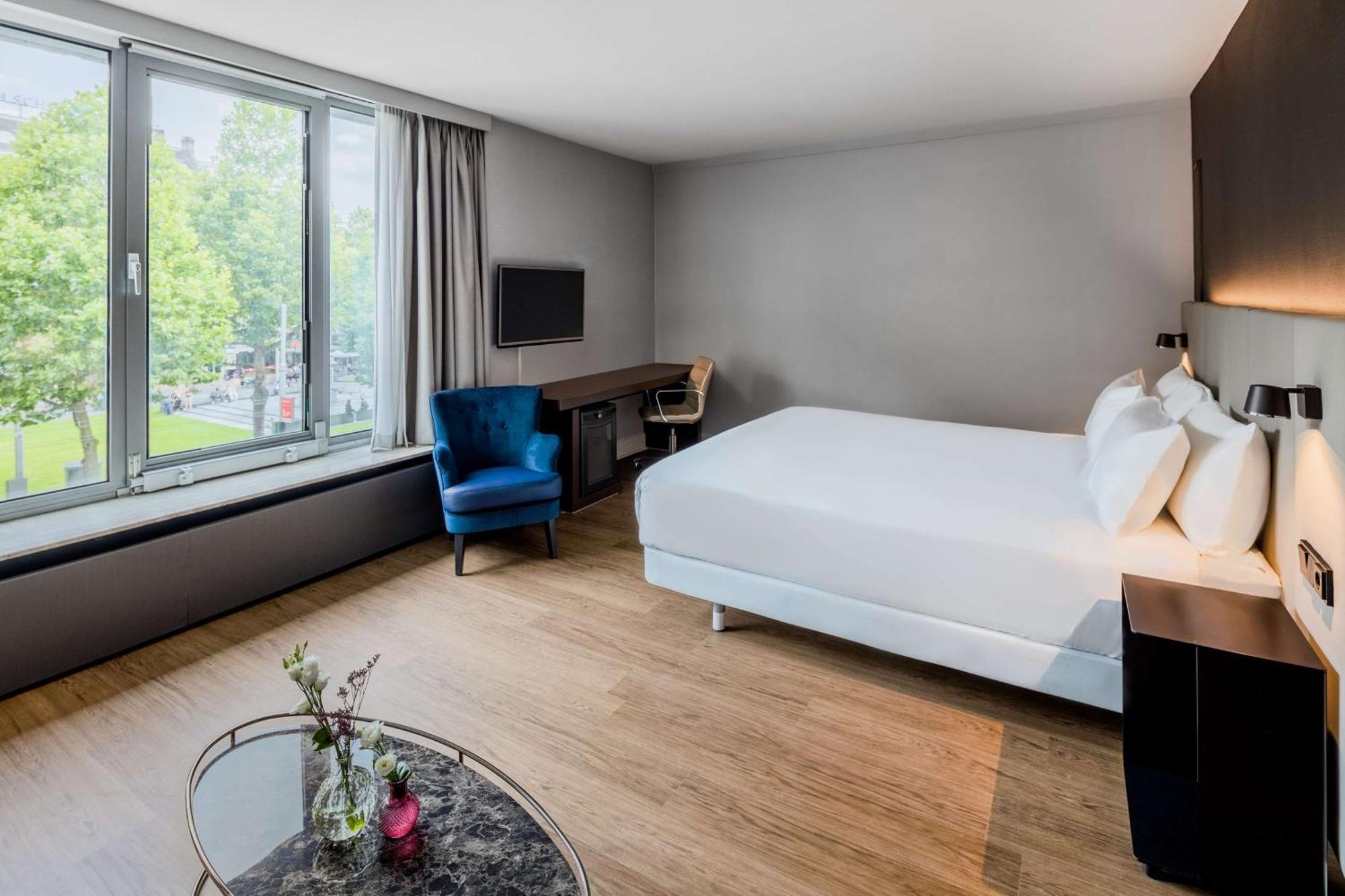 Nh Amsterdam Caransa Hotel Exterior photo